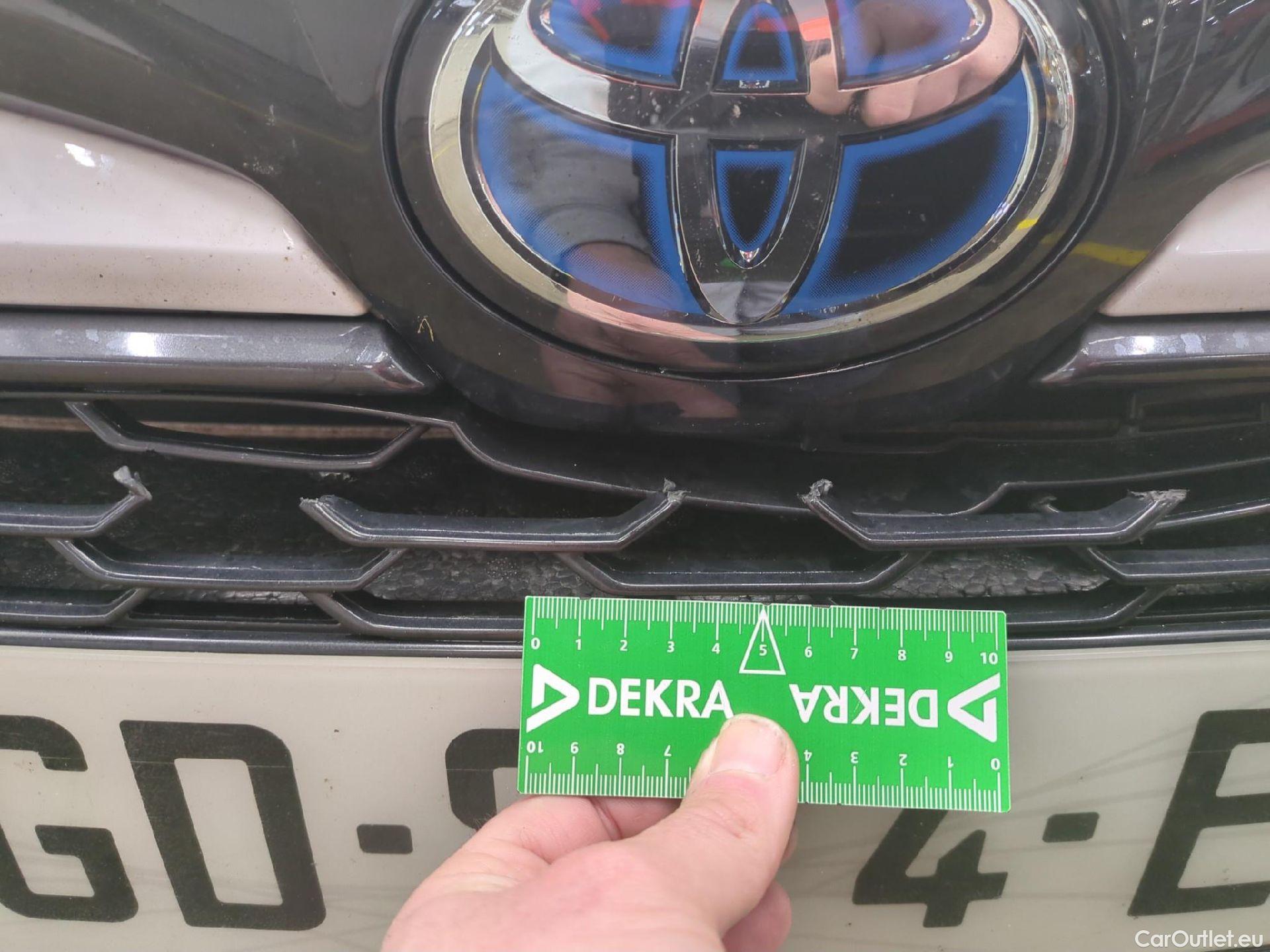  Toyota  Corolla  / 2018 / 5P / Berline Hybride 122h Design / TRANSFO VP VF #18