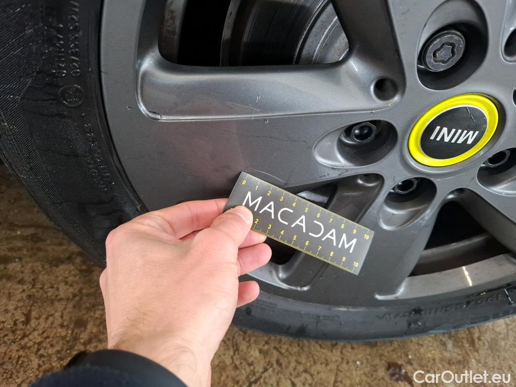  Mini  Mini   / 2014 / 3P / Berline Cooper SE Finition Essential 184 ch BVA #11