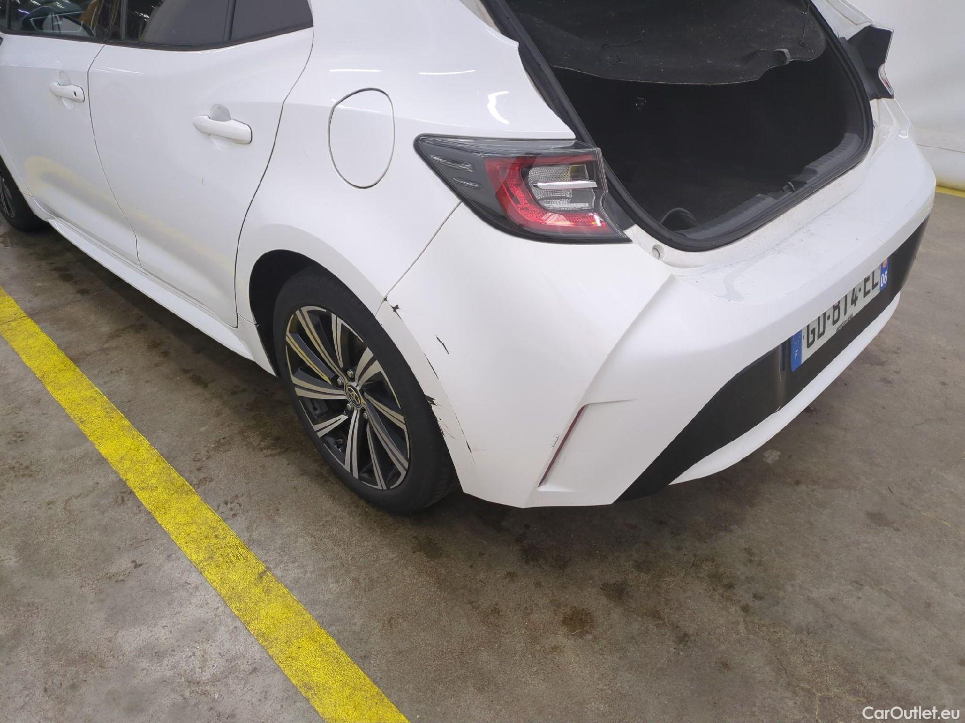  Toyota  Corolla  / 2018 / 5P / Berline Hybride 122h Design / TRANSFO VP VF #29