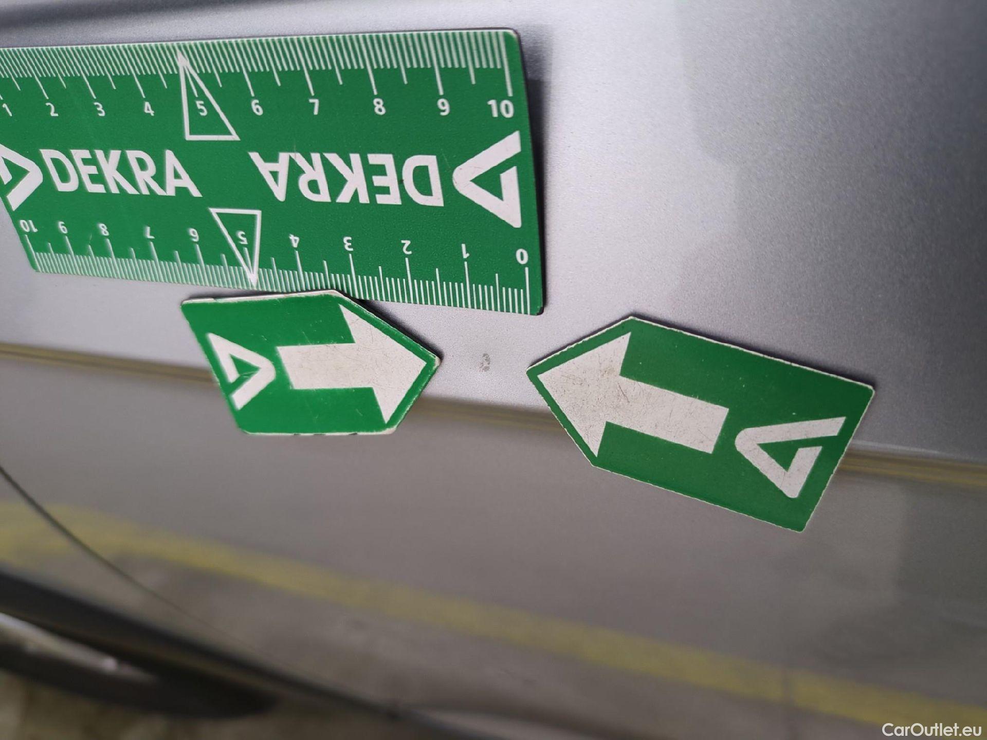  Volkswagen  Taigo VOLKSWAGEN  / 2021 / 5P / SUV 1.0 TSI 95 Life Business #9