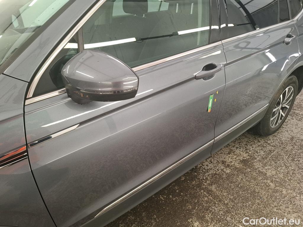  Volkswagen  Tiguan VOLKSWAGEN  Allspace / 2017 / 5P / SUV 2.0 TDI 150 DSG7 Confortline Business #18