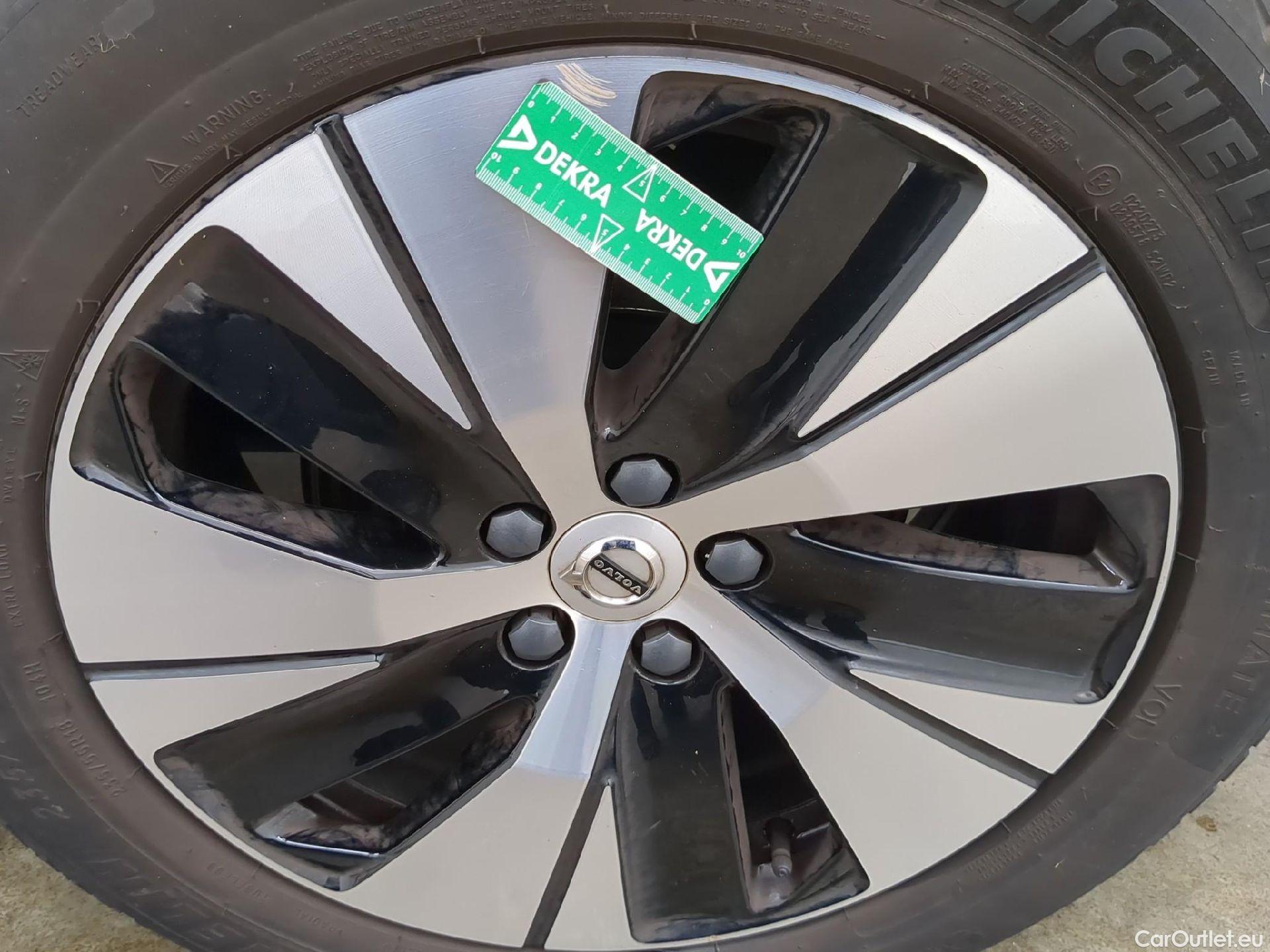  Volvo  XC 40 VOLVO XC40 / 2022 / 5P / SUV Recharge T4 211 DCT7 Start #10