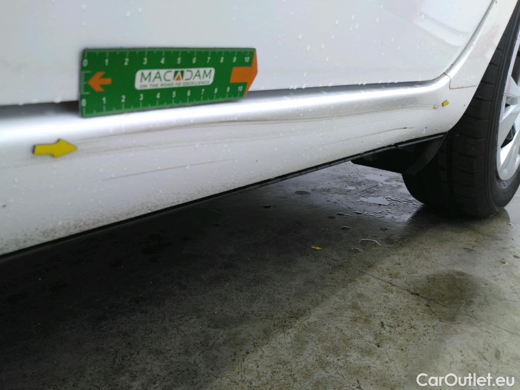  Toyota  Yaris  Hybride Affaires / 2017 / 5P / Berline / VU 1.5 VVT-I HYBRID AUTO France Business  #5