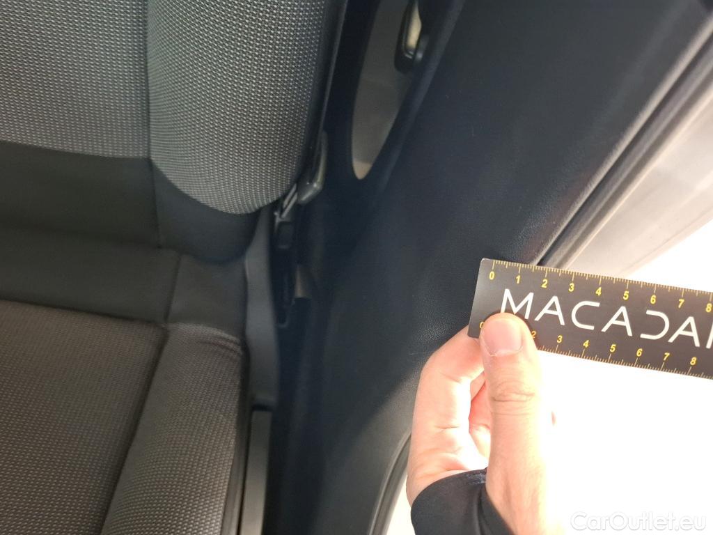  Citroen  C3  Société Feel 1.2 PureTech 80CV BVM5 E6dT #1