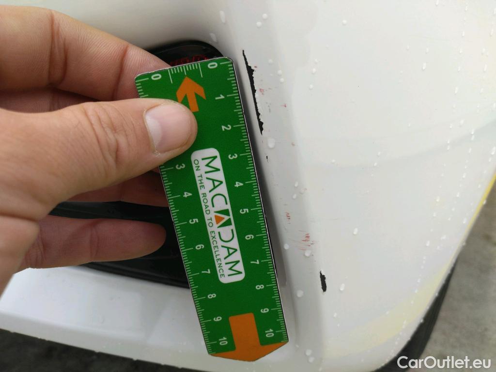  Toyota  Yaris  Hybride Affaires / 2017 / 5P / Berline / VU 1.5 VVT-I HYBRID AUTO France Business  #15