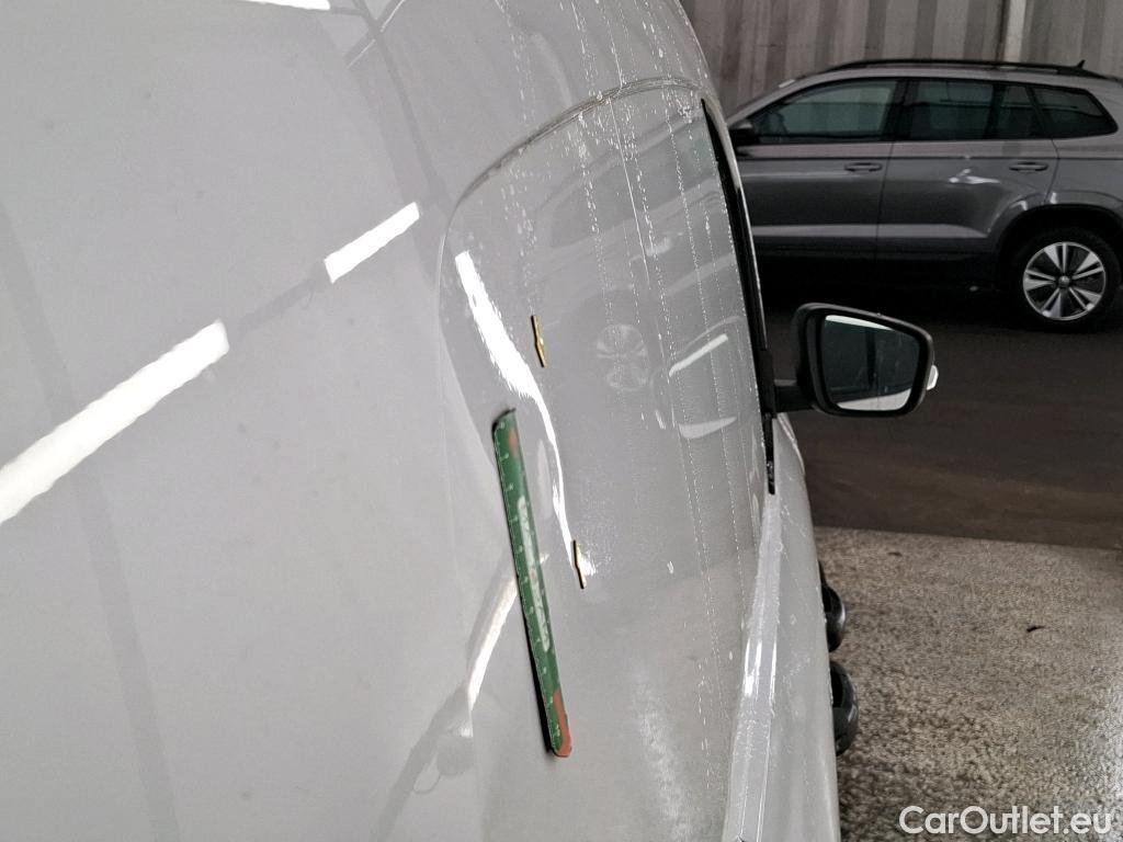  Renault  Kangoo RENAULT  / 2021 / 4P / Fourgonnette GD CONFORT - TCE 130 #5