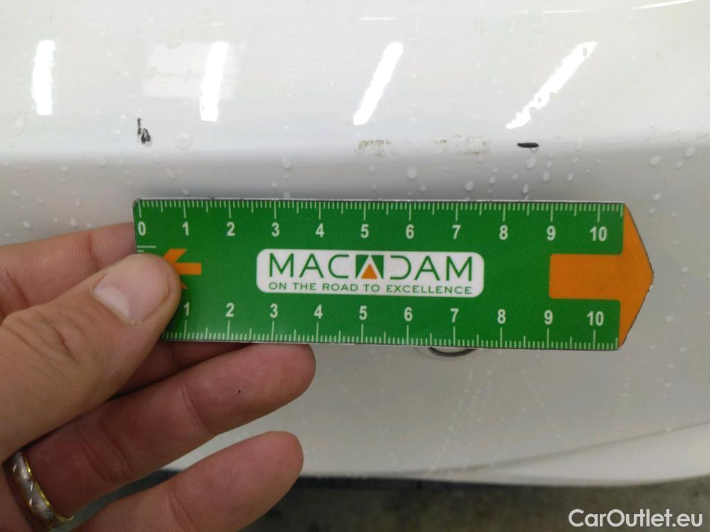  Toyota  Yaris  Hybride Affaires / 2017 / 5P / Berline / VU 1.5 VVT-I HYBRID AUTO France Business  #14