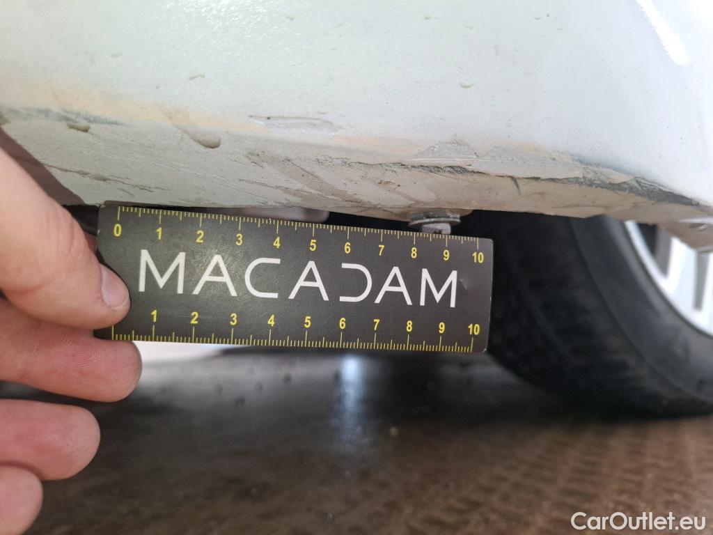  Toyota  Corolla TOYOTA  / 2018 / 5P / Berline Hybride 122h Dynamic Business Stage Acad #10