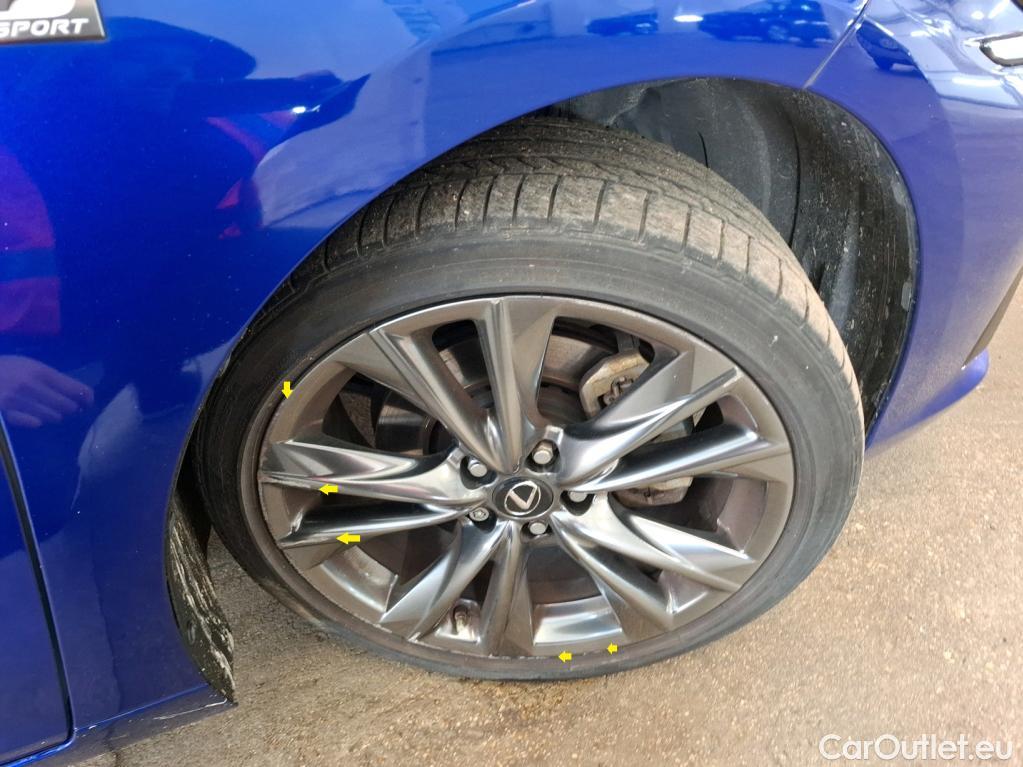  Lexus  ES LEXUS  / 2018 / 4P / Berline 300H F SPORT EXECUTIVE #4