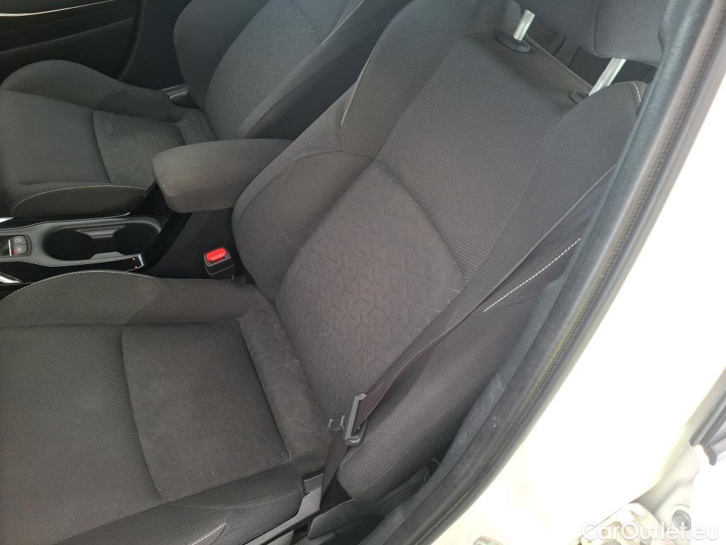  Toyota  Corolla TOYOTA  / 2018 / 5P / Berline Hybride 122h Dynamic Business Stage Acad #49