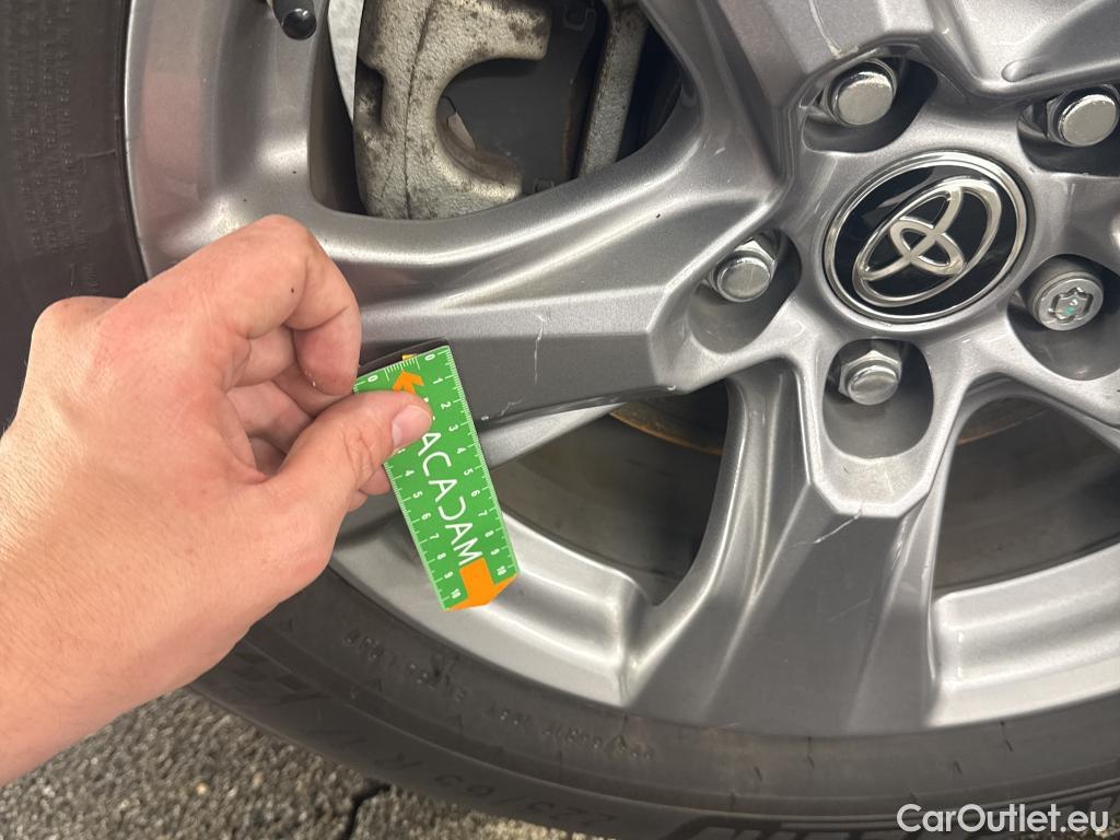  Toyota  RAV4 TOYOTA  Hybride / 2018 / 5P / SUV Hybride AWD Dynamic Business Beyond Zero #10