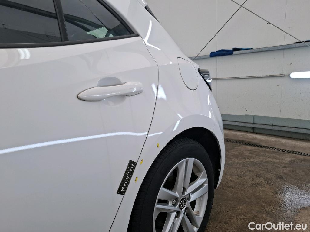  Toyota  Corolla TOYOTA  / 2018 / 5P / Berline Hybride 122h Dynamic Business Stage Acad #40