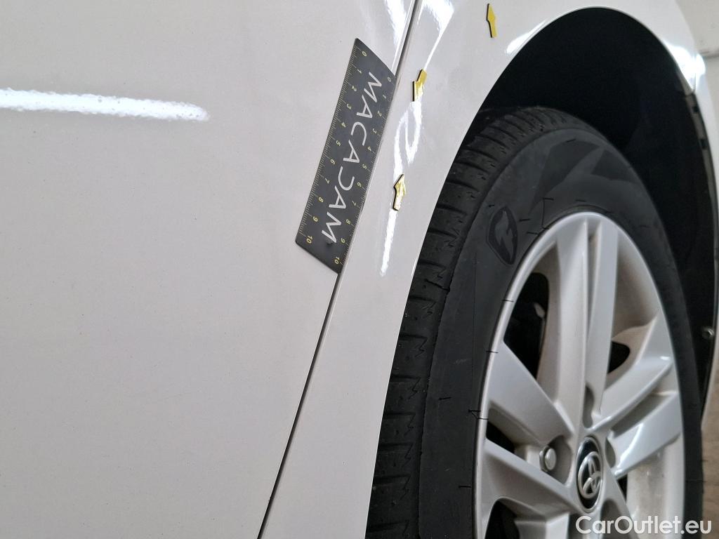  Toyota  Corolla TOYOTA  / 2018 / 5P / Berline Hybride 122h Dynamic Business Stage Acad #41