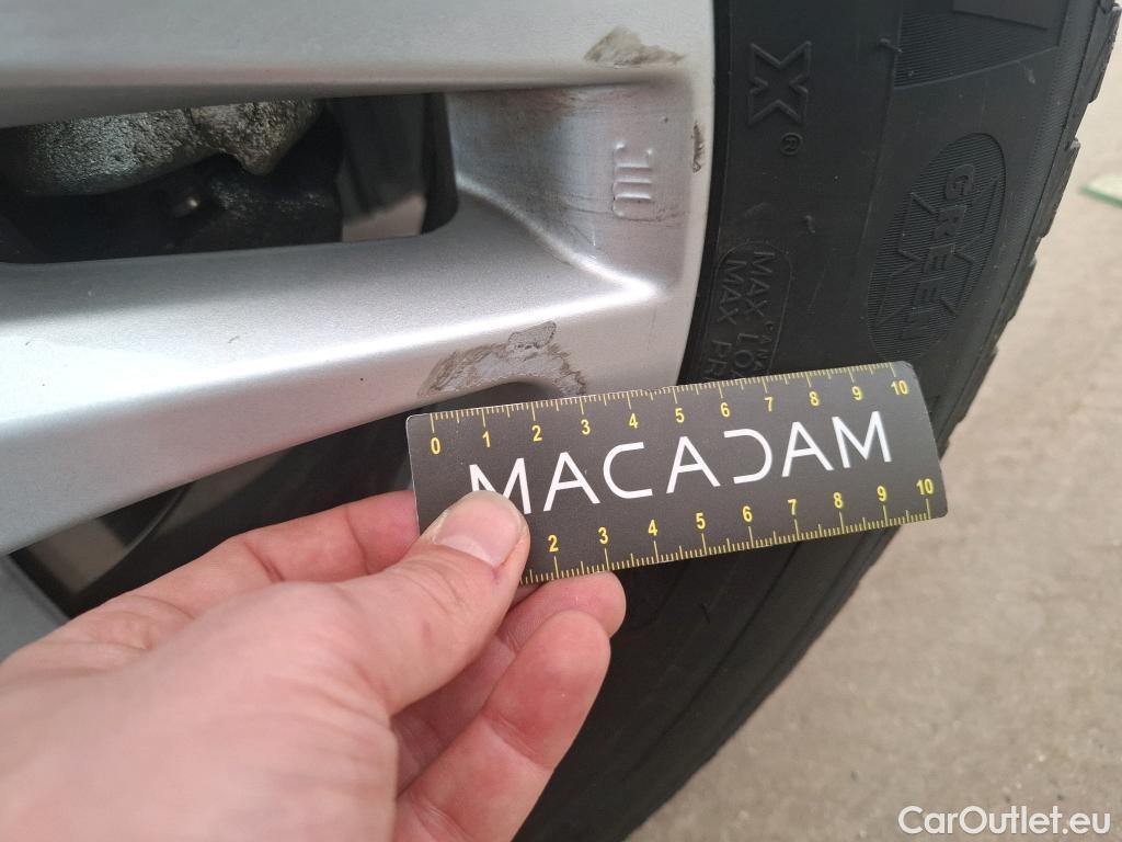  Toyota  C-HR TOYOTA  / 2016 / 5P / SUV 1.8 HYBRIDE 122 DYNAMIC BUSINESS #10