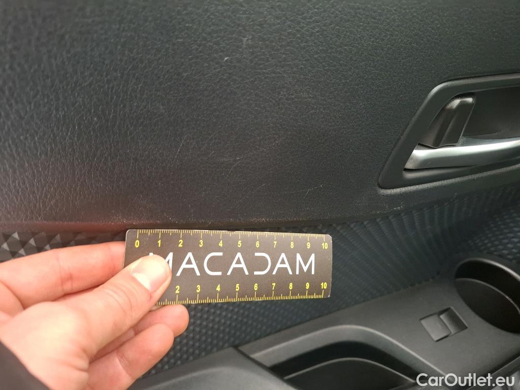  Toyota  C-HR TOYOTA  / 2016 / 5P / SUV 1.8 HYBRIDE 122 DYNAMIC BUSINESS #17