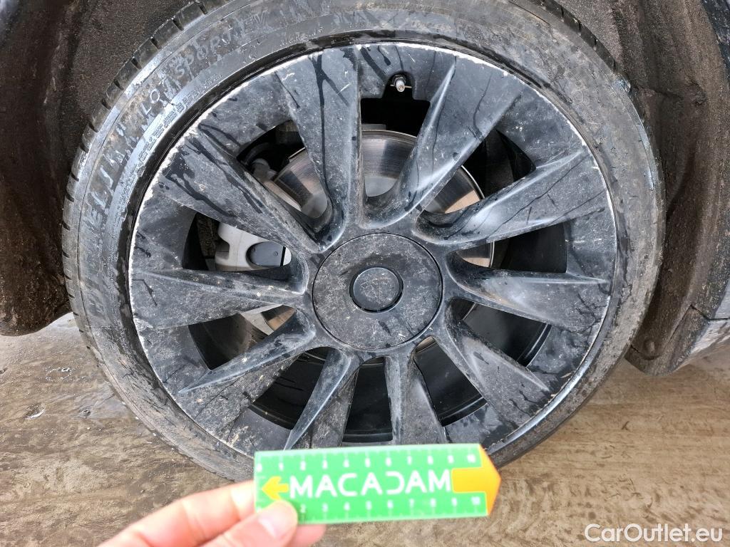  Tesla  Model Y TESLA  / 2020 / 5P / SUV Long Range Dual Motor AWD #27