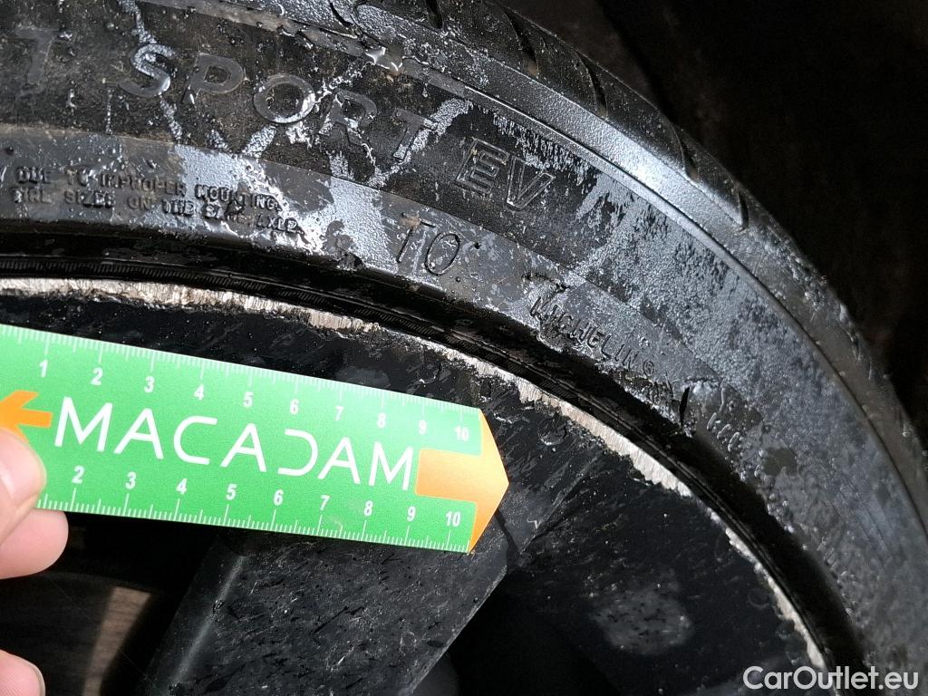  Tesla  Model Y TESLA  / 2020 / 5P / SUV Long Range Dual Motor AWD #20