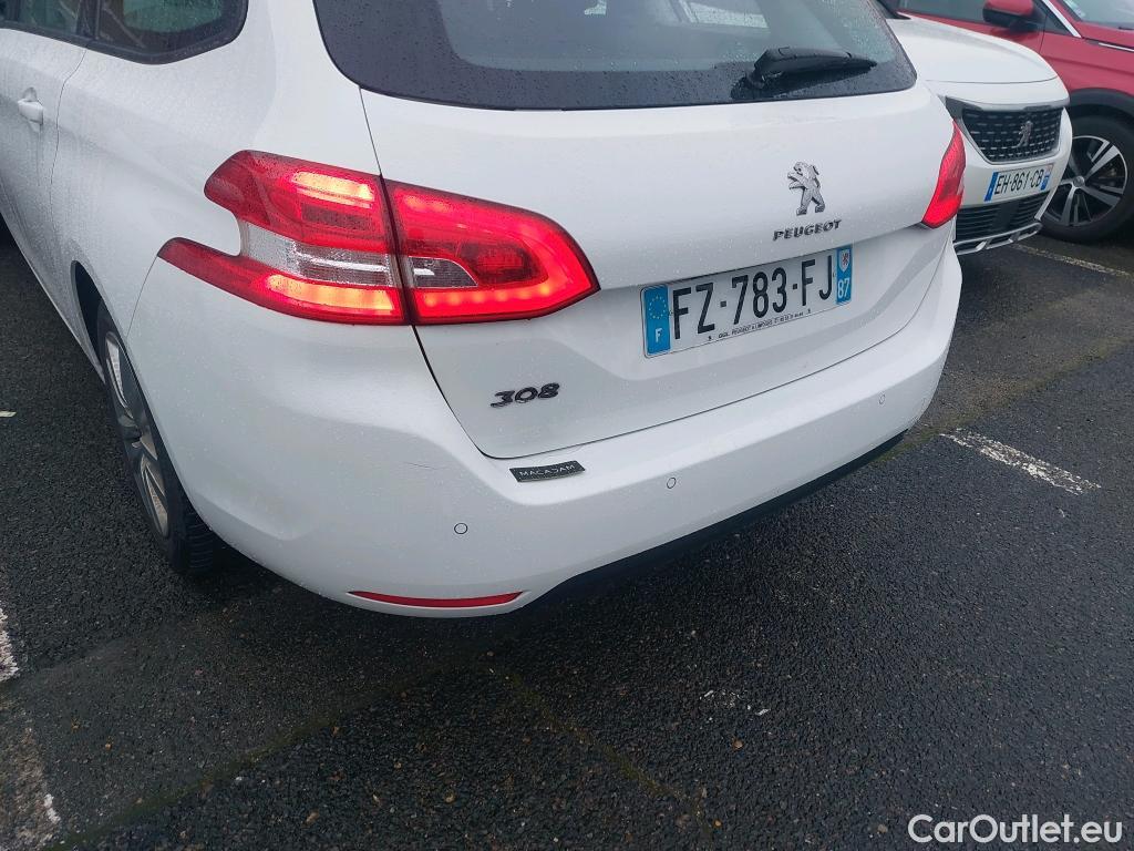  Peugeot  308 PEUGEOT  SW / 2017 / 5P / Break PureTech 110 S&S SW ACTIVE #20