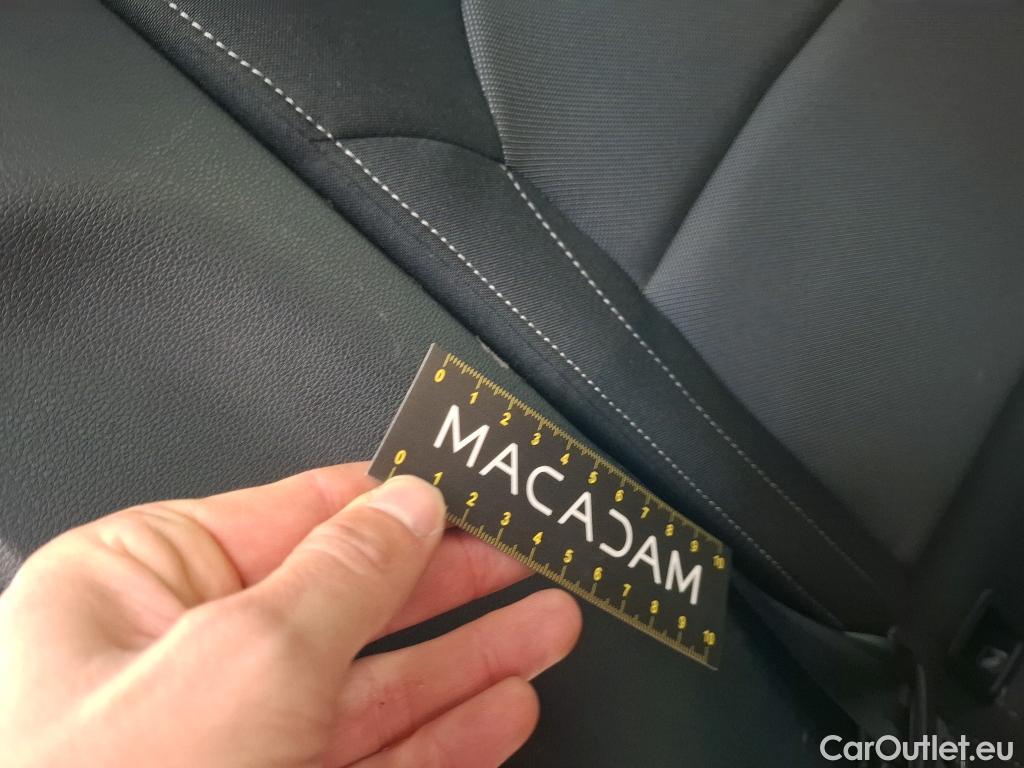  Skoda  Fabia SKODA  / 2021 / 5P / Berline 1.0 TSI 110 DSG7 Ambition #8