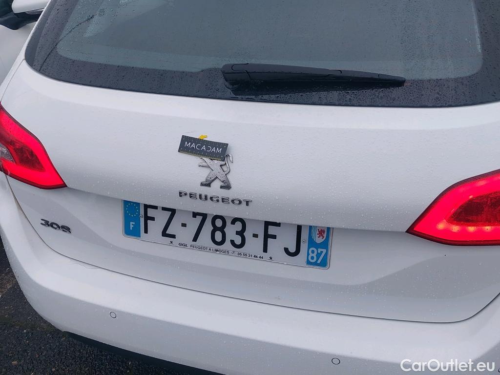  Peugeot  308 PEUGEOT  SW / 2017 / 5P / Break PureTech 110 S&S SW ACTIVE #22