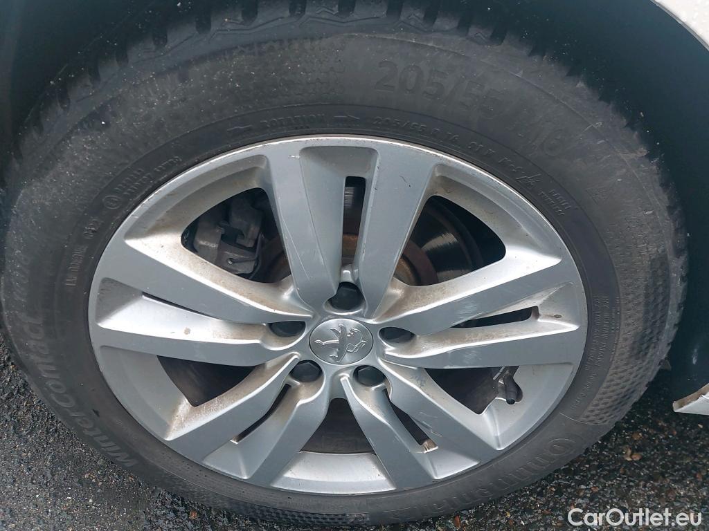  Peugeot  308 PEUGEOT  SW / 2017 / 5P / Break PureTech 110 S&S SW ACTIVE #10