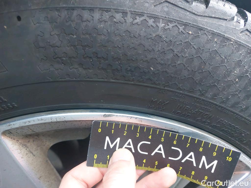  Peugeot  308 PEUGEOT  SW / 2017 / 5P / Break PureTech 110 S&S SW ACTIVE #8