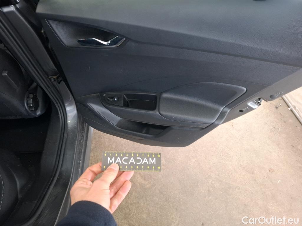  Skoda  Fabia SKODA  / 2021 / 5P / Berline 1.0 TSI 110 DSG7 Ambition #9