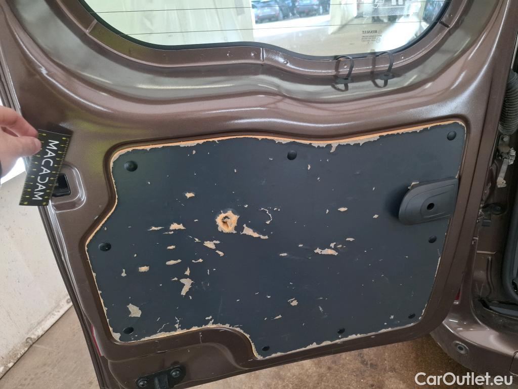  Renault  Kangoo  Grand Intens 1.5 dCi 110CV BVM6 7 Sieges E6 #32