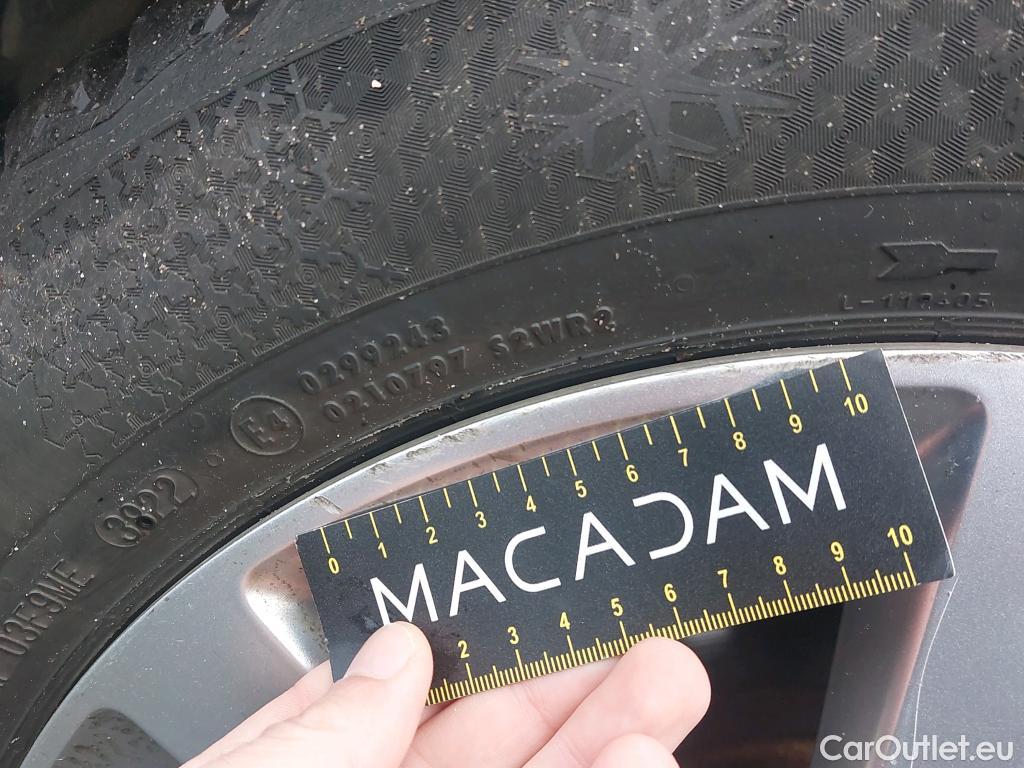  Peugeot  308 PEUGEOT  SW / 2017 / 5P / Break PureTech 110 S&S SW ACTIVE #11