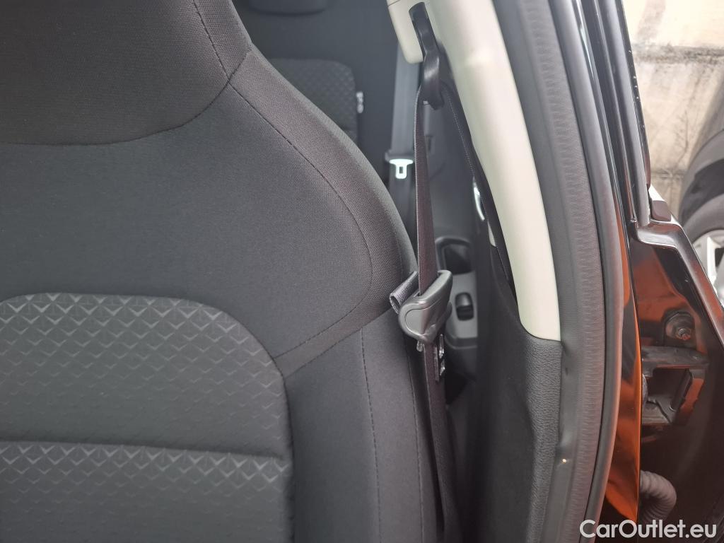  Nissan  Juke NISSAN  / 2019 / 5P / Crossover DIG-T 114 BVM6 Acenta #26