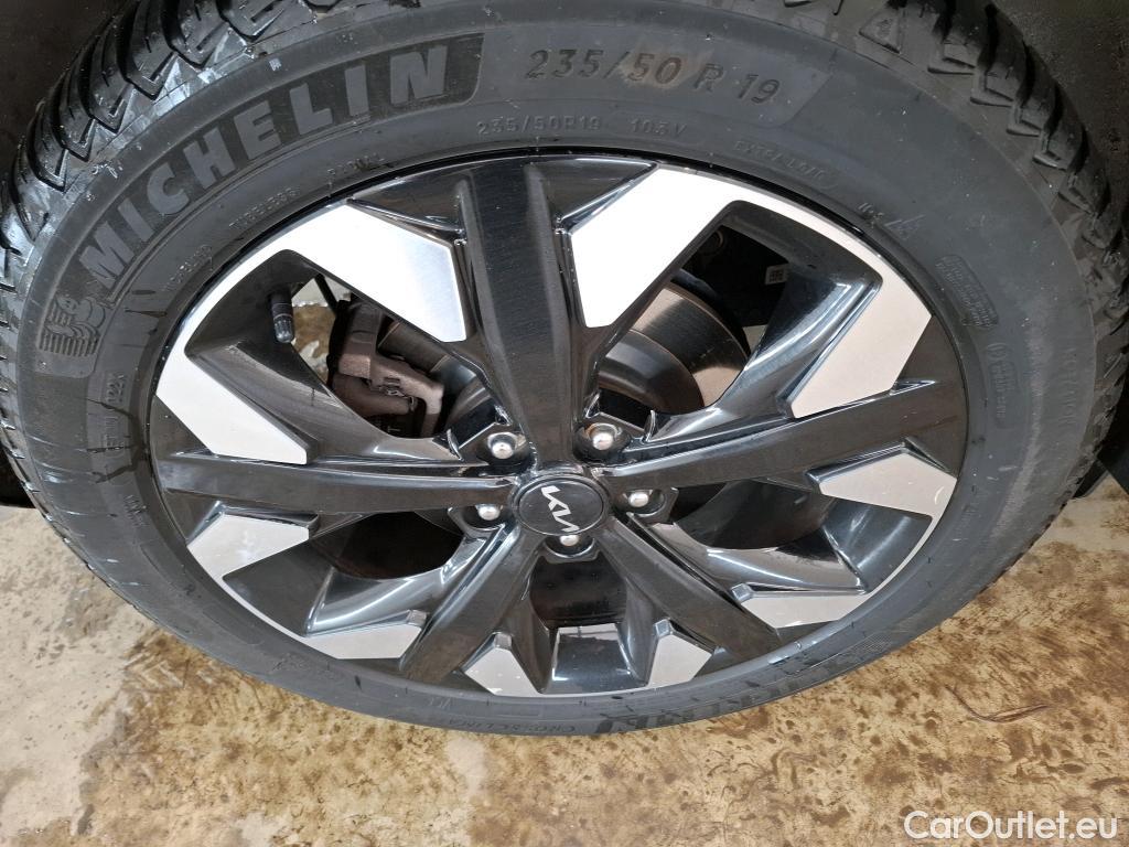  KIA  Sportage KIA  / 2021 / 5P / SUV 1.6 T-GDI 265 PHEV AUTO 4WD DESIGN #6