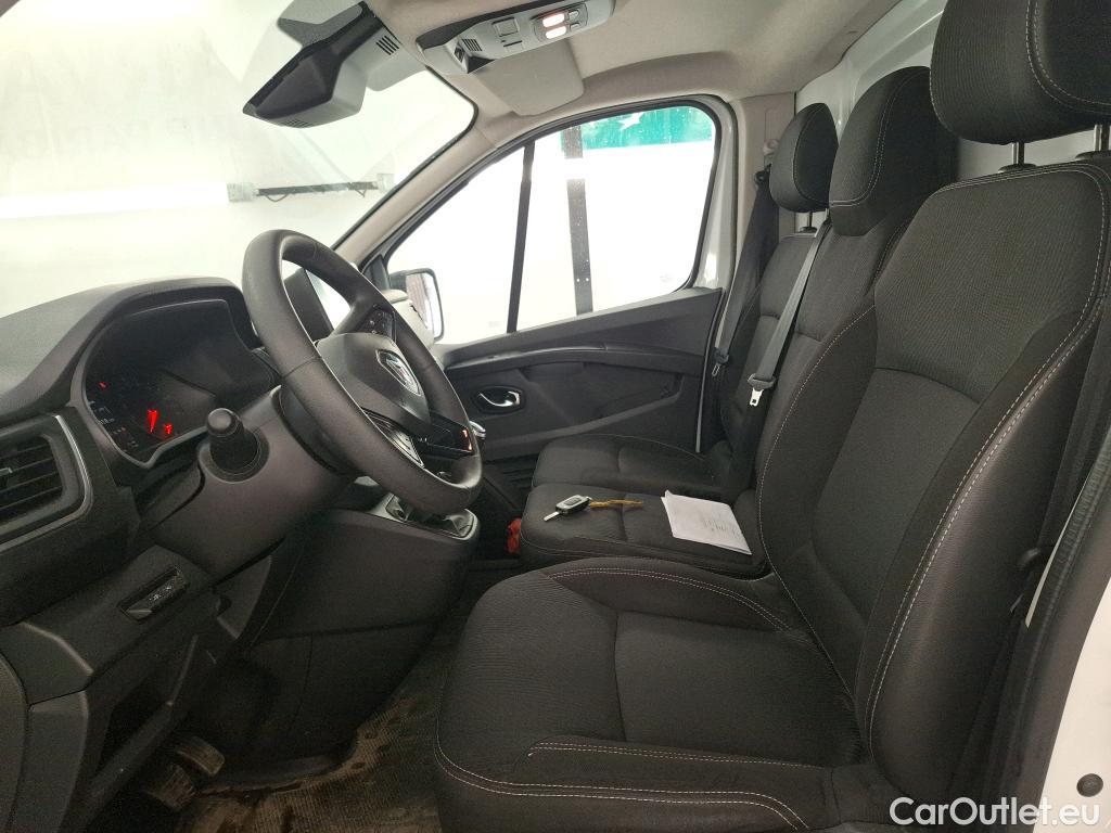  Renault  Trafic  III Fourgon L2H1 3T Grand Confort 2.0 dCi 130CV BVM6 E6d #22