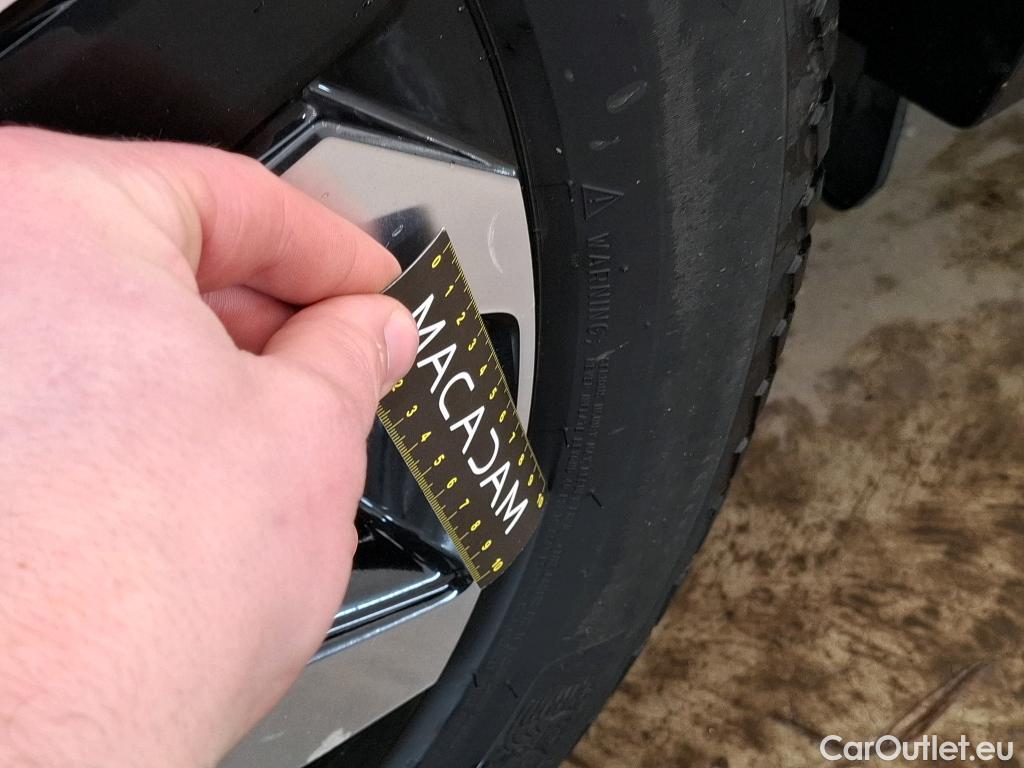  KIA  Sportage KIA  / 2021 / 5P / SUV 1.6 T-GDI 265 PHEV AUTO 4WD DESIGN #8