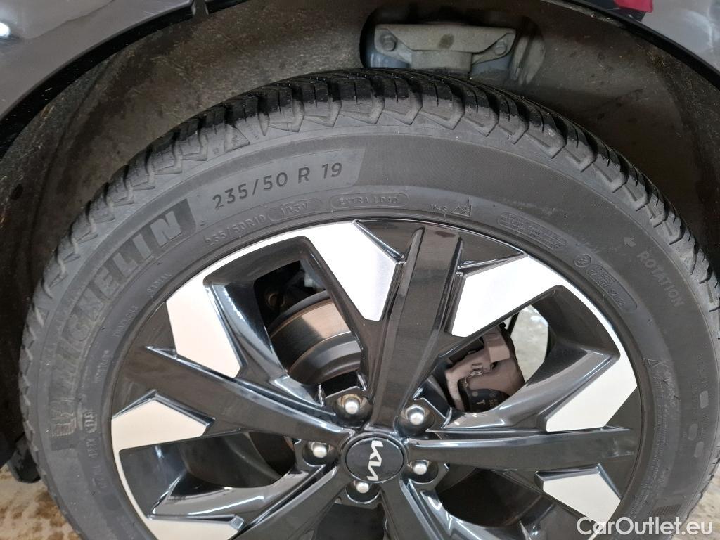  KIA  Sportage KIA  / 2021 / 5P / SUV 1.6 T-GDI 265 PHEV AUTO 4WD DESIGN #4