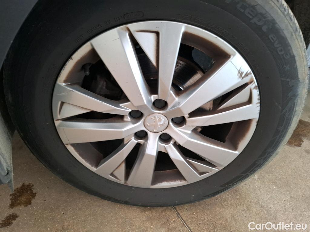  Peugeot  5008  Active Pack 1.5 HDi 130CV BVA8 7 Sieges E6d #9