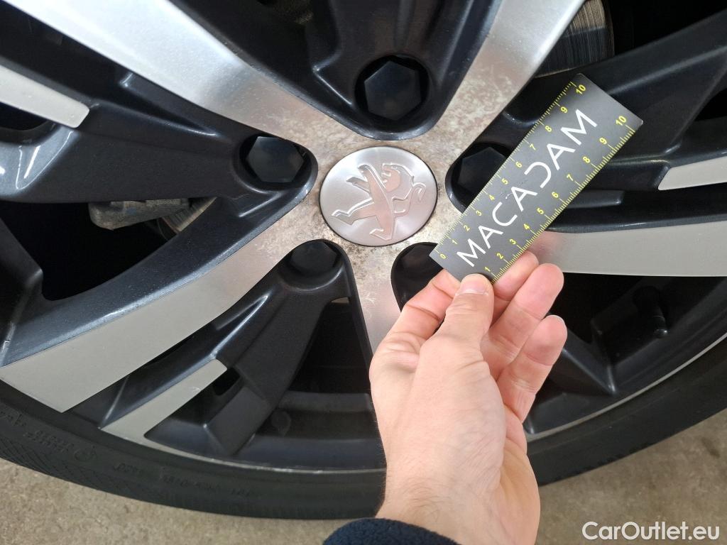  Peugeot  3008  Allure Business 1.5 HDi 130CV BVA8 E6d #34