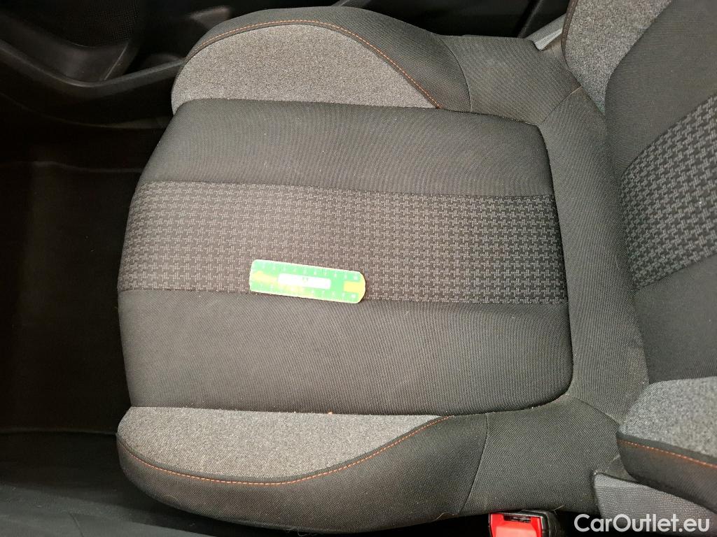  Peugeot  5008  Active Business 1.2 PureTech 130CV BVM6 E6d #62