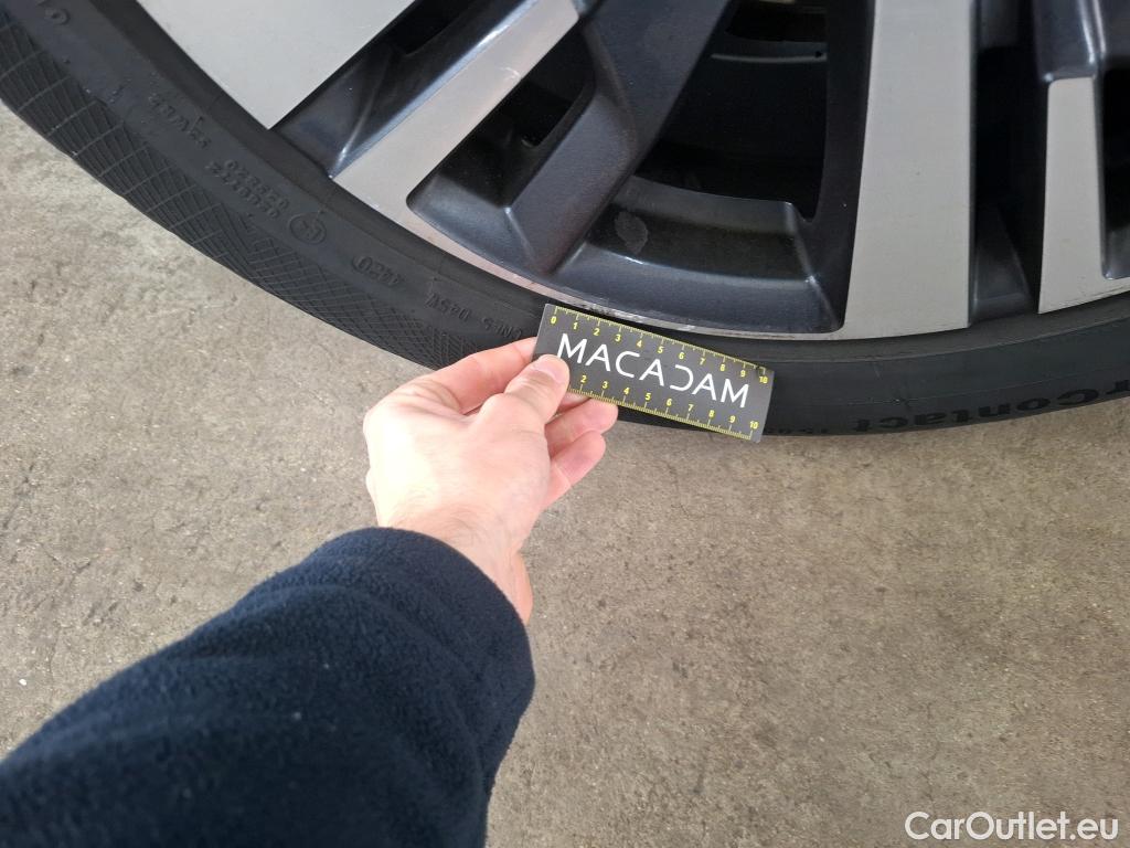  Peugeot  3008  Allure Business 1.5 HDi 130CV BVA8 E6d #35