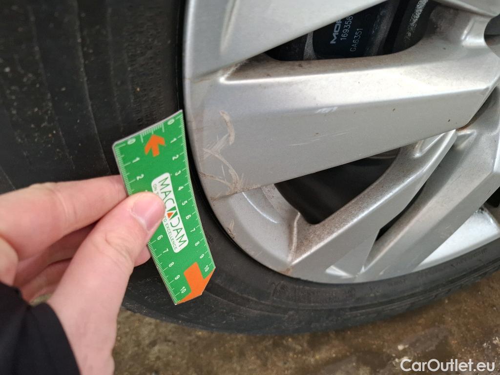  Peugeot  3008  Active Business 1.5 HDi 130CV BVA8 E6d #21