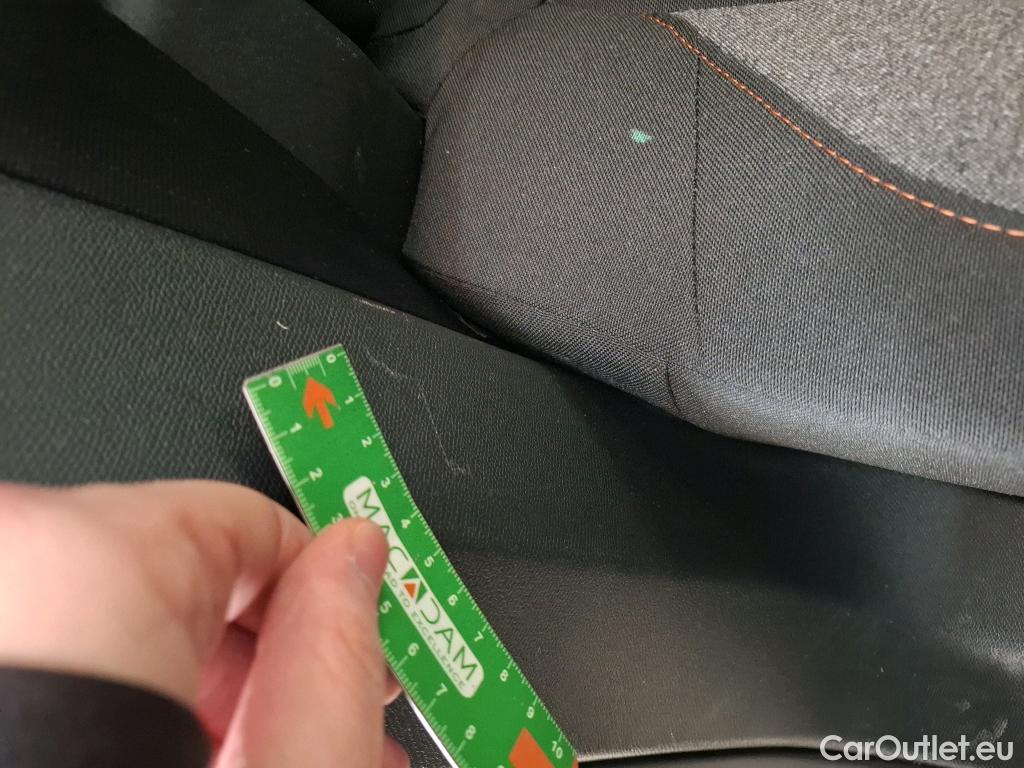  Peugeot  3008  Active Business 1.5 HDi 130CV BVA8 E6d #41