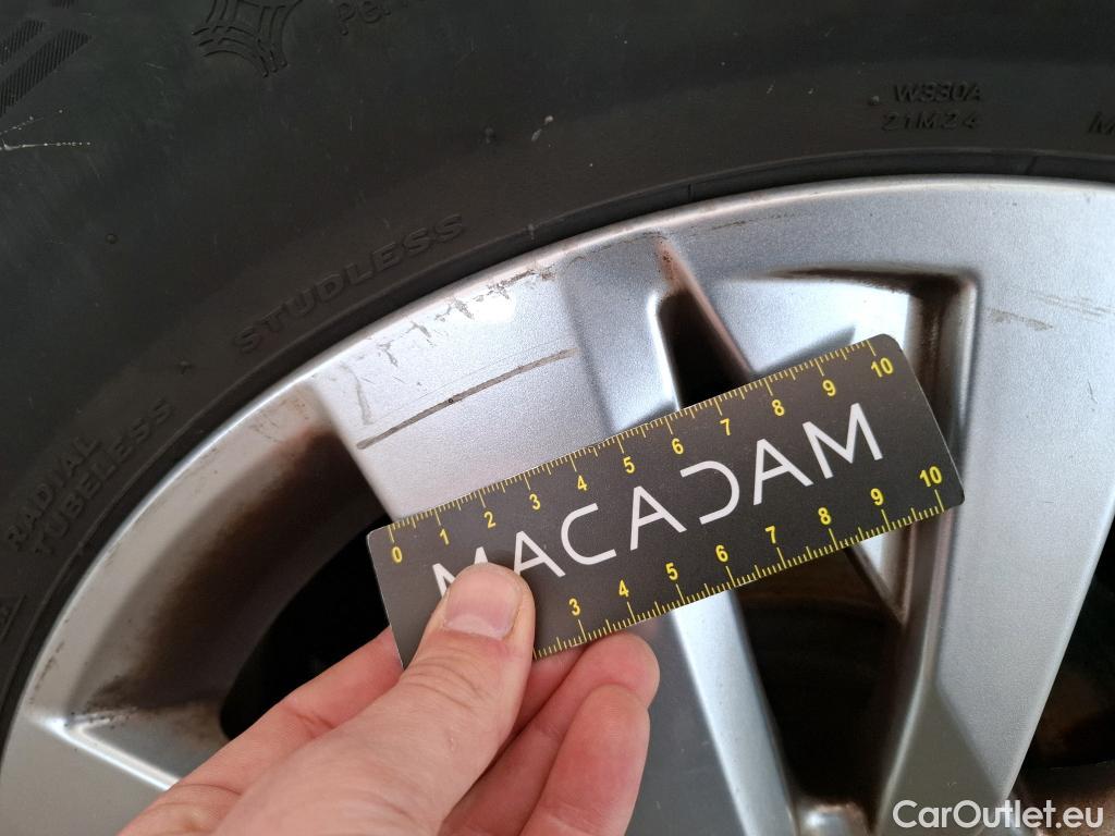  Peugeot  5008  Active Pack 1.5 HDi 130CV BVA8 7 Sieges E6d #4