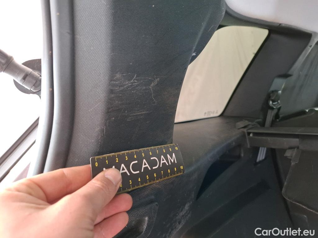  Peugeot  5008  Active Pack 1.5 HDi 130CV BVA8 7 Sieges E6d #27