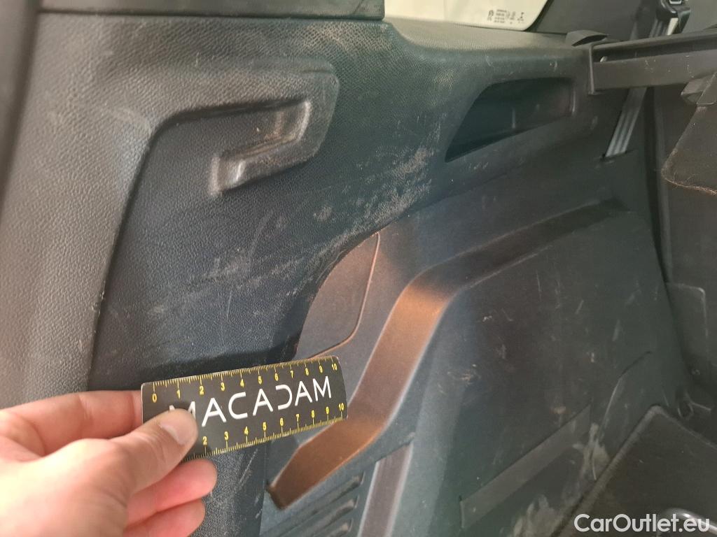  Peugeot  5008  Active Pack 1.5 HDi 130CV BVA8 7 Sieges E6d #21