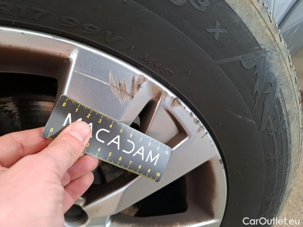  Peugeot  5008  Active Pack 1.5 HDi 130CV BVA8 7 Sieges E6d #10