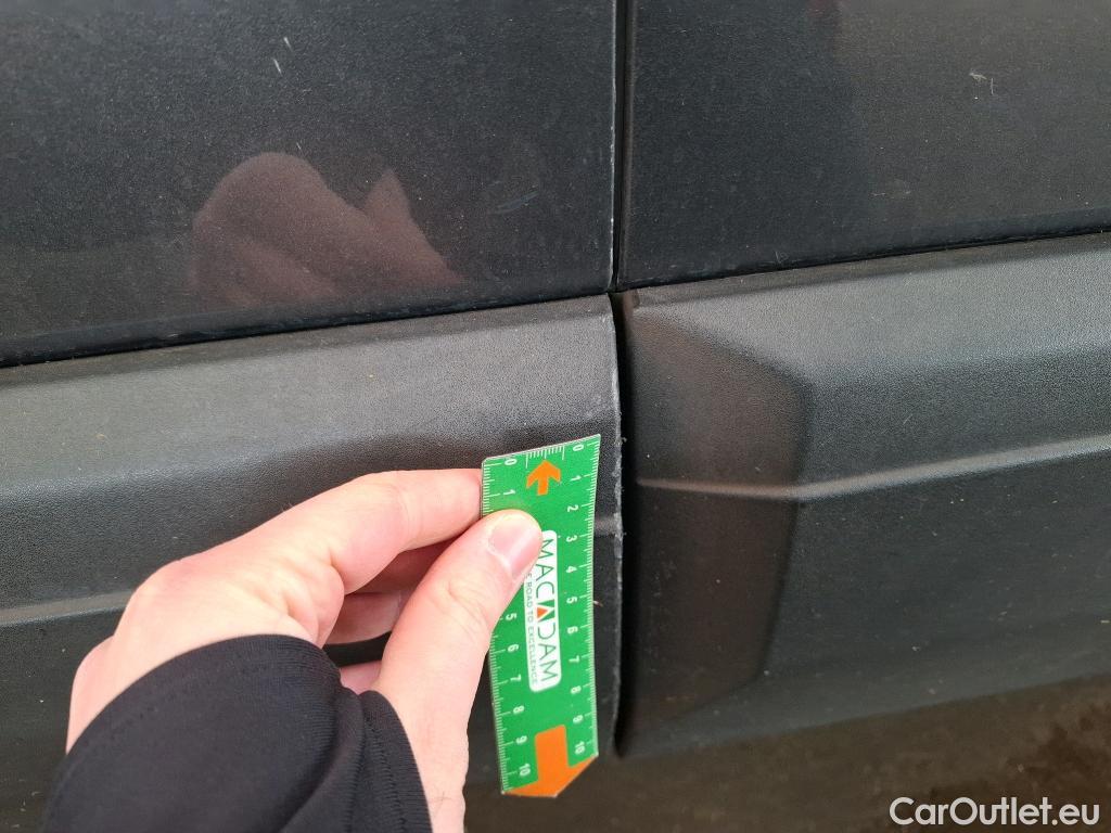  Peugeot  3008  Active Business 1.5 HDi 130CV BVA8 E6d #18