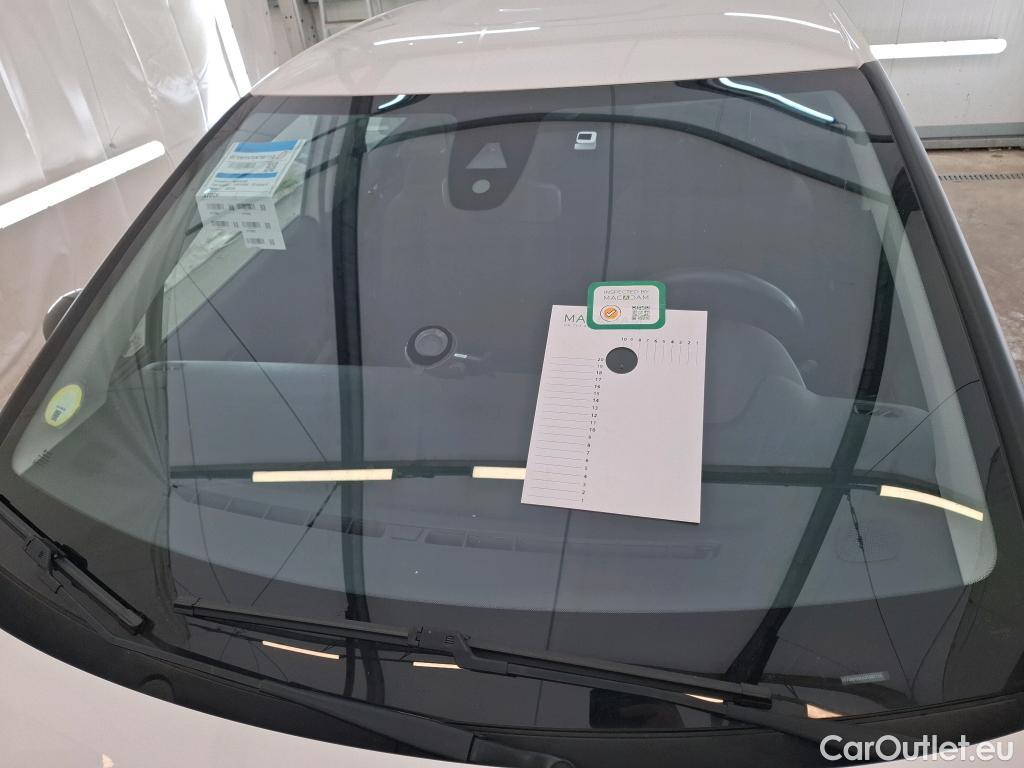  Citroen  C3  Société Feel 1.5 BlueHDI 100CV BVM6 E6d #24