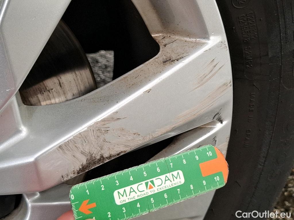  Peugeot  5008  Active Business 1.2 PureTech 130CV BVM6 E6d #46