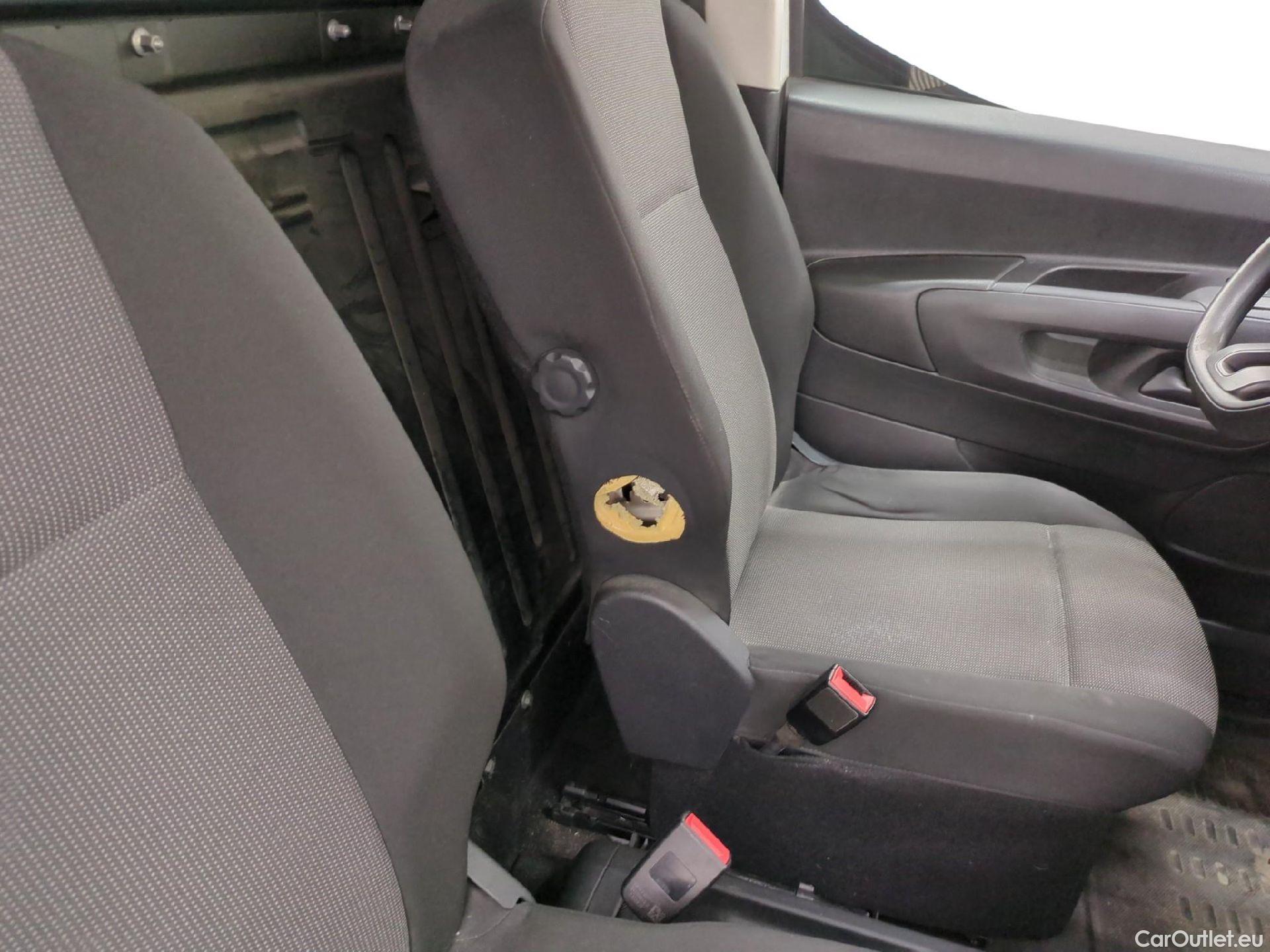  Citroen  Berlingo  Fourgon Club XL 950 1.5 BlueHDi 100CV BVM5 E6dT #8