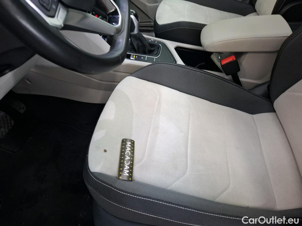  Volkswagen  Tiguan VOLKSWAGEN  / 2020 / 5P / SUV 1.4 eHybrid 245 DSG6 Elegance #1