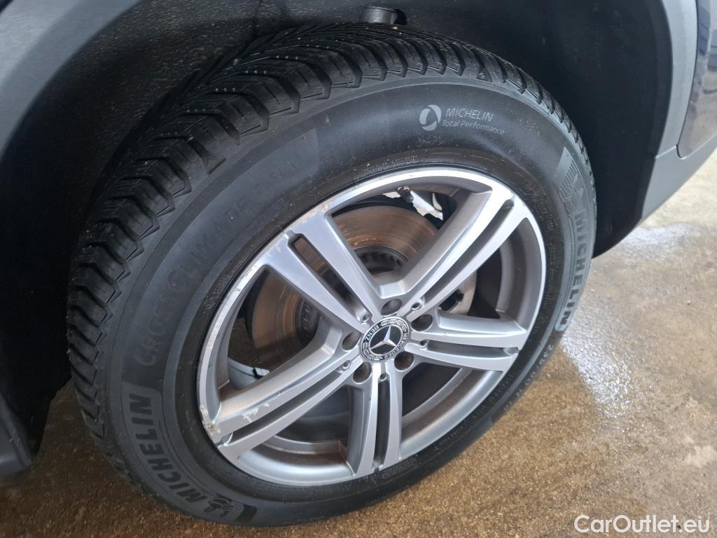  Mercedes  G-Klasee MERCEDES-BENZ GLC / 2019 / 5P / SUV GLC 300 e Business Line 4Matic #28